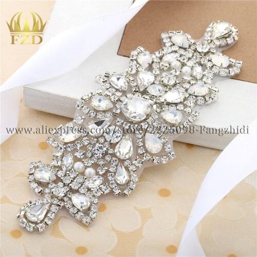 30pcs) Wholesale Iron On Crystal Opal Sewing Bridal Rhinestone Sliver Applique for Wedding Dresses Sash Headdress