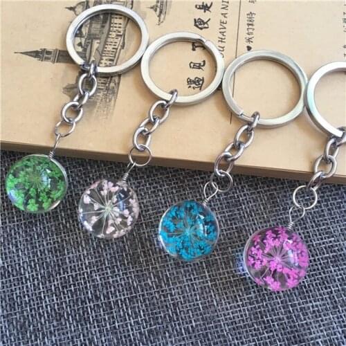 Handmade Dried Flower Keychain Gypsophila Key Chains for Women Glass Ball Pendant Keychain Female Trendy Sweet Bohemia Accessory