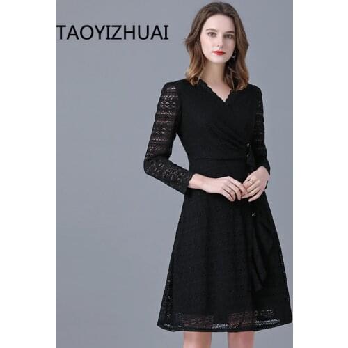 Stretch brand lace dress Spring and autumn new fashion big brand black celebrity design sense minority plus size small black ski
