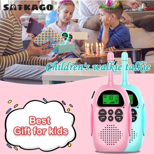 Satkago Walkie Talkie Kids Mini Portable 3-5km Long Range 1000mAh Battery Radio Interphone Toy with Flashlight for Children Gift