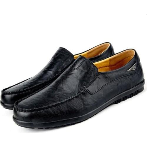 Spring new style cowhide leather mens leather shoes large size flat peas mens shoes fashion sports mens casual shoes sneakers