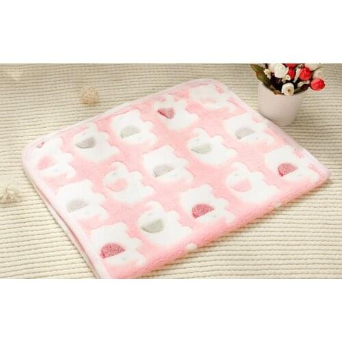 Factory Wholesale super soft dot coral fleece pet dog blanket kennel Dog cat Bed Mat Spring Autumn Puppy Cat Cushion Quilt mat