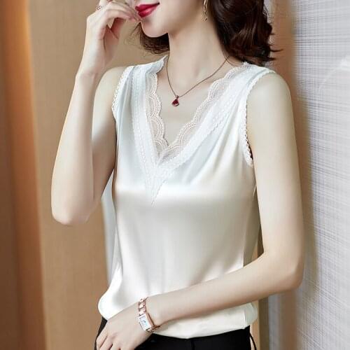 2021 Lace V-neck Top Korean stylefashion sexy top vest ladies slim lace V-neck Office Lady Wear vest Sleeveless