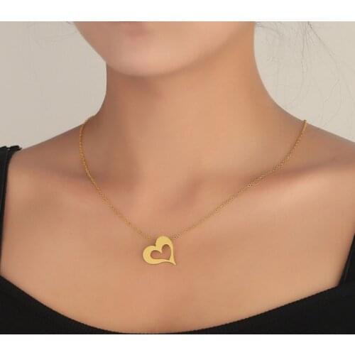Stainless Steel Irregular Heart Pendant Necklaces for Girls Women Hollow Heart Choker Memorial Jewelry for Her
