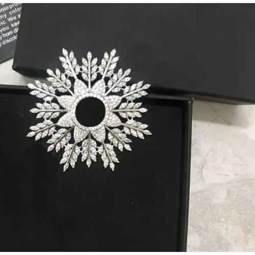 Fashion Jewelry Snowflake Silver Color Brooch Sweater Brooche Flower Rhinestone Fashon Brooches