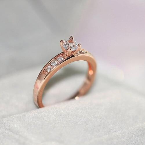 ZHOUYANG Ring For Women Classic Style 4 Claws Cubic Zirconia Rose Gold Color Wedding Engagement Gift Fashion Jewelry R592 R682