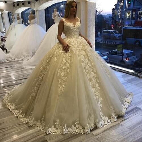 Luxury Sleeveless Lace With 3D Flower Ball Gown Wedding Dress 2020 Spaghetti Straps Appliques Lace Bride Dresses New Arrival