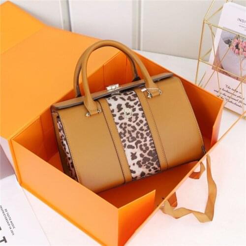 2021 Luxury Fashion Shoulder Messenger Bags Famous Designer Genuine Leather Women Purse and Handbags High Quality Portable Totes