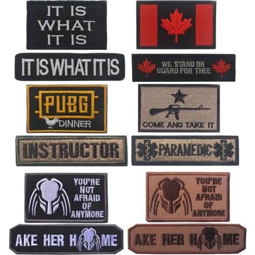 Letter Maple Leaf PARAMEDIC Embroidered Military Patch Vest Suits USA Canada Tactical Patches Face Army Swat Badge