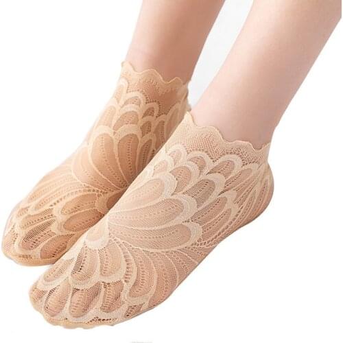 Sexy and Fashionable Lace Socks, 5 Pairs of Womens Summer Thin,Breathable and Sweat-absorbent Clothing,Rose and Peacock Pattern