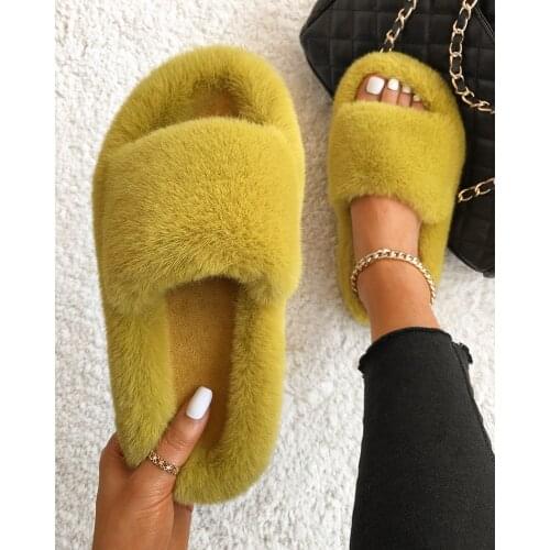 Women Faux Fur Slides Furry Fur Slippers Fluffy Flip Flops Slip on Flats Cute Ladies House Plush Slippers Home Cozy Warm Shoes