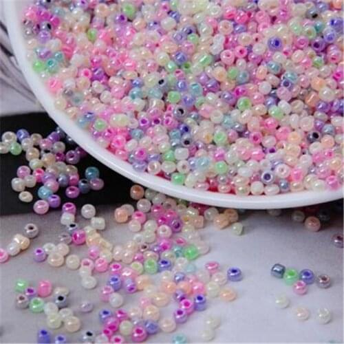 800pcs 2mm 11/0 Cream Glass Beads Glossy Czech Round Spacer Glass Bugle Seedbeads for Craft Jewelry Garment Accessories DIY