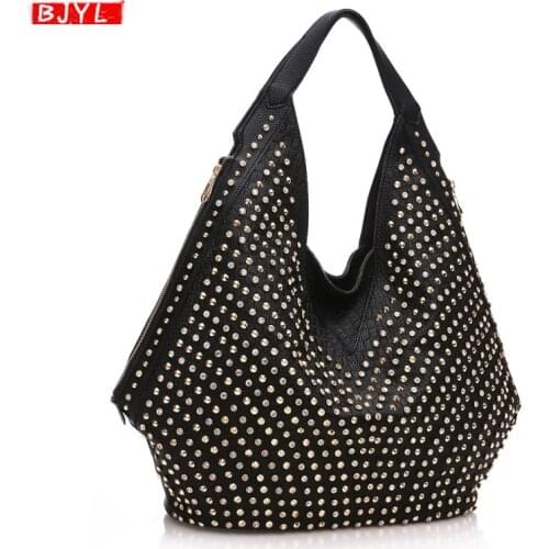 Luxury fashion diamonds Women handbags Large capacity female shoulder bag drill portable rhinestone bag rivet dumplings bags