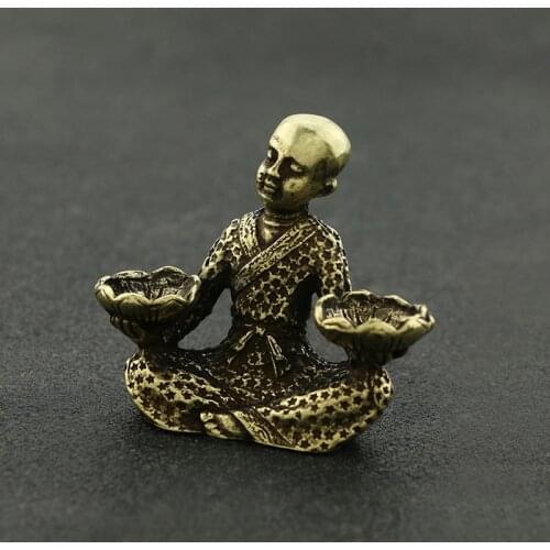 Vintage Brass Buddha Zen Statue Little Monk Sitting Candle Holder Desk Decoration Ornament Sculpture Home Office Desk Decor Gift