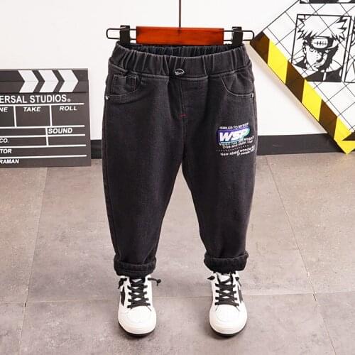 2021 Winter New Korean Childrens Denim Pants Baby Boys Letter Pocket Elastic Leg Plus Velvet Thick Jean Toddler Cowboy Trousers