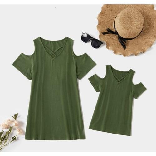 Round Collar Army Green Short Sleeve Matching Tops for Mom Daughter Age 1-8Y Family Look New Mommy and Me Clothes