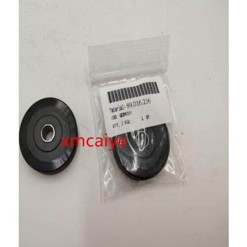 2 pieces 89.016.236 SM52 rubber roller feeder 32*10*6mm