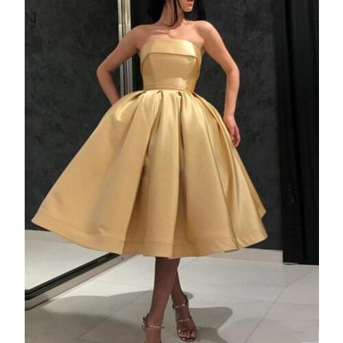 2020 Simple Puffy Tea Length Homecoming Dresses Cheap Light Gold Strapless Prom Gowns Plus Size Fashion Cocktail Dresses
