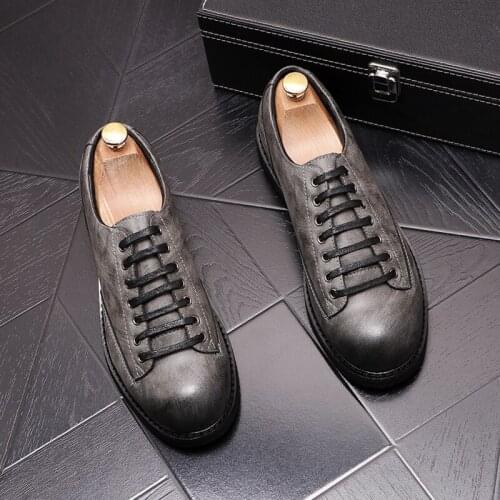 Brand Leather Men Skateboarding Shoes Footwear Sneakers Flat Rian Male Walking Shoes Soft Outdoor For Men Rubber Shoes