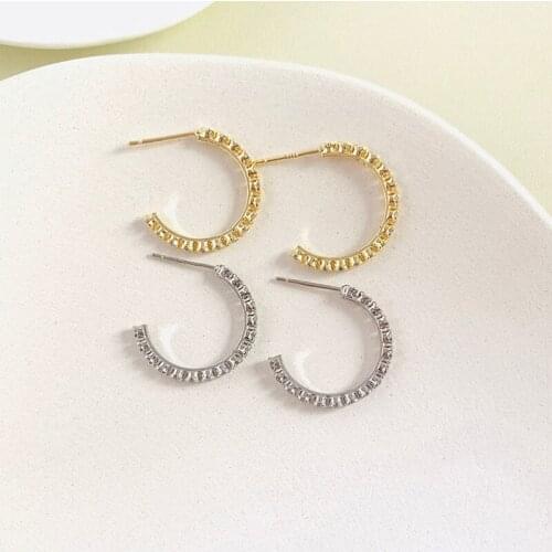 Origin Summer Bling Bling C Shape Hoop Earring for Women Textured Rhinestone Silver Color Metallic Party Earring Jewellery