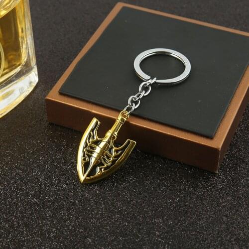 Anime JOJOS BIZARRE ADVENTURE Keychains Shovel Pendant Metal Killer Queen Josuke Jotaro Higashikata Kujo Keyring Holder For Men
