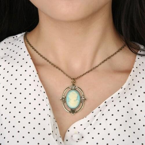 1 Pc Punk Bronze Light Blue Cameo Pendant Necklace The Vampire Diaries Beauty Head Short Chain Necklace Banquet Party Decor