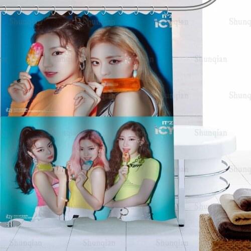 Kpop Girl ITZY Shower Curtain Palm Decor Waterproof Polyester Fabric Bath Curtain 180X180cm Eco-friendly Bathroom Curtain 0512