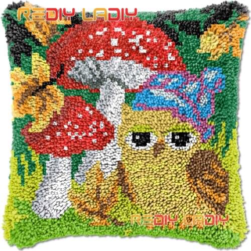 Latch Hook Cushion Cover Owl with Mushroom Needlepoint Kits Chunky Acrylic Yarn Crocheting Pillow Case Arts & Crafts