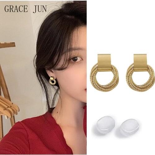 GRACE JUN Gold Color Round Shape Clip on Earrings Fashion Womens Student Ear Cuffs Hoop No Pierced Earrings Jewelry Ear Clip