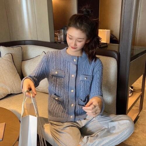 Elegant Womans Pearl Button Knitted Cardigans Sweater Single-breasted Slim Twisted Sweater Female Autumn O-neck Outwear Tops