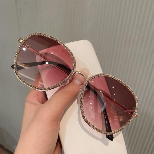2021 New Fashion Cat Eye Sunglasses Women Rhinestone Retro Classic Desgin Sun Glasses Vintage Shades for Men Lentes De Sol Mujer