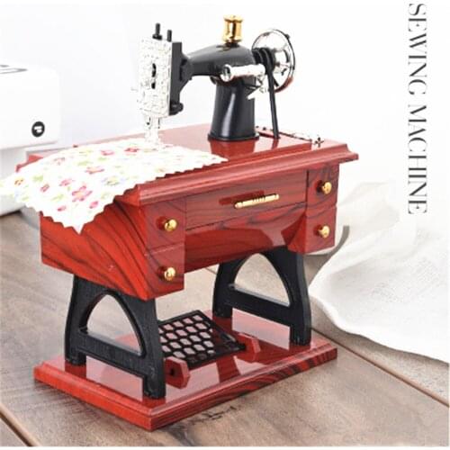 Retro Music Box Creative Sewing Machine Hand Cranked Clockwork Musical Boxes Tabletop Ornaments Crafts Decoration Birthday Gift