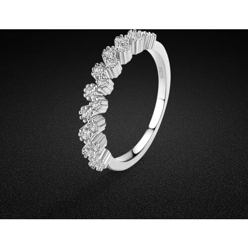 New Womens 100% Silver 925 Ring Noble Cubic Zircon Inlaid Ring Charm Jewelry Wedding Ring Gift Accessories