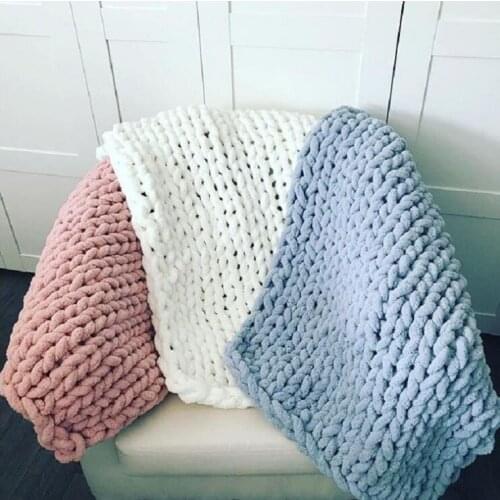 Ins Nordic Fashion Hand Chunky Knitted Chenille Blanket Thick Yarn Wool-like Polyester Bulky Winter Soft Warm Knitted Blankets