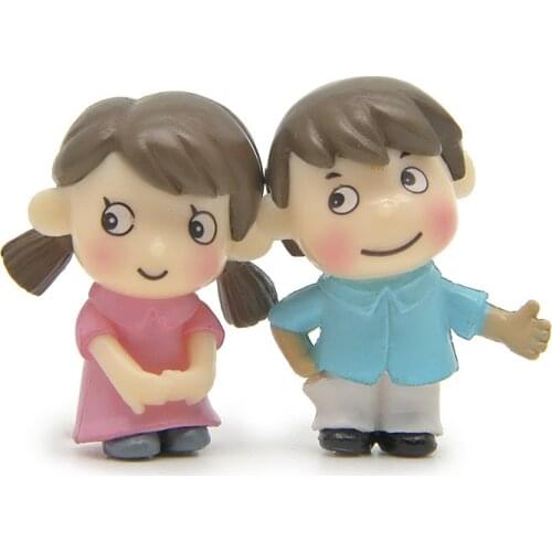 1Pair Sweety Lovers Couple Figurines Miniature Craft Fairy Garden Gnome Moss Terrarium Gift DIY Ornament Garden Decor D3