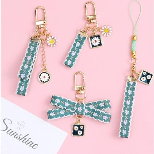 Korean Trendy Lace Fabric Keychain Lovely Ribbon Flower Keyring Women Jewelry Sunflower Cute Bag Accessories Car Key Holder Gift