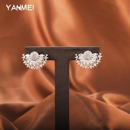 Exquisite and Beautiful Transparent Zircon Earrings Fashion High-end Design Wedding Geometric Jewelry Wedding Earrings for Women