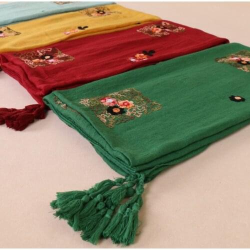 2021 New arrival Hijab foulard africaine Muslim ladies scarves shawls High-quality cotton embroidered womens scarf long towel