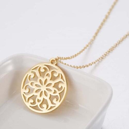 Sasusp Vintage Elegant Geometric Flower Pendant Necklace Choker Stainless Steel Chain Necklace Women Mothers Christmas Gift