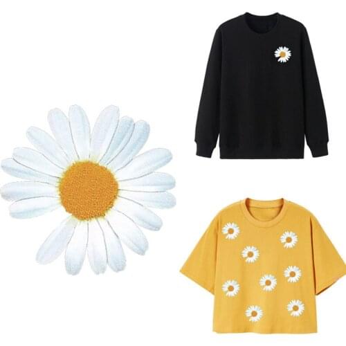 WhatIlife Fashion Daisy Flowers Patch Iron On For Clothing T-Shirt Thermal Heat Transfer DIY Vinyl Sticker Accessory Appliques