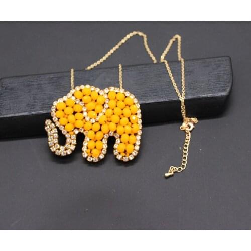 Fashionable temperament necklace New Bohemian Rhinestone Mizhu Elephant Necklace Fashion Personality Wild Necklace 900
