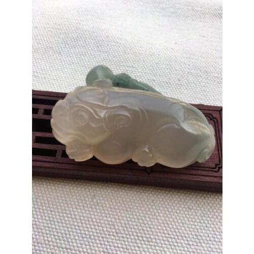 100% real green jade chalcedony jade pendant Kirin hand carved blessing pendant jade hand jade jewelry gift