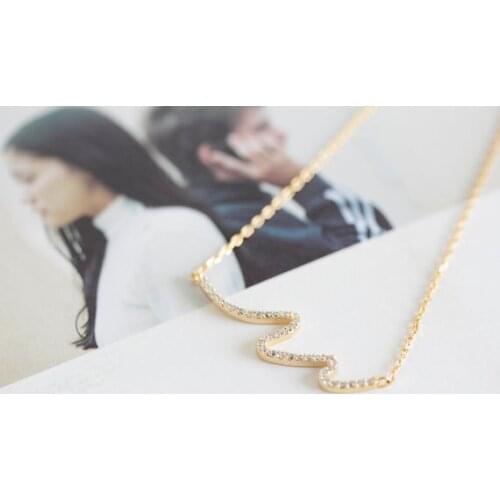 Fashion water wave necklace
