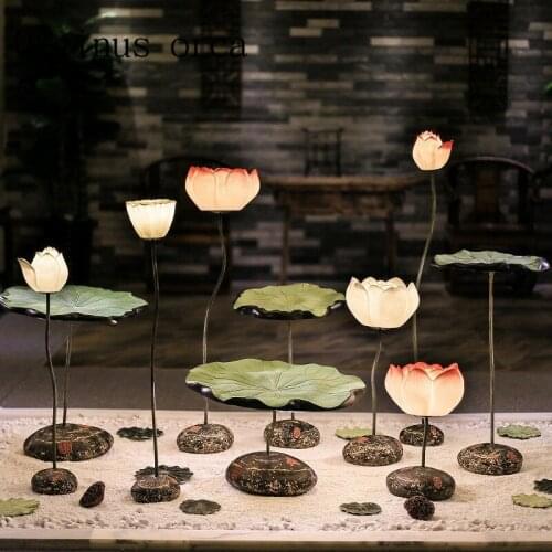 Creative new Chinese classical lotus lamp room teahouse bedroom corridor Chinese wind leaf vertical desk lamp free shipping