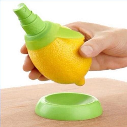 1PC Kitchen Gadgets Lemon Sprayer Fruit Juice Citrus Spray Squeezers Fresh Fruit Juice Tools Orange Extractor Hand Sprinkler