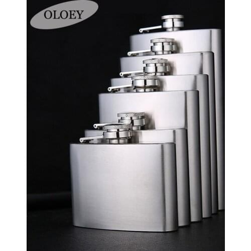 1 4 5 7 8 9 10 12 18oz Stainless Steel Hip Flask with Funnel Pocket Hip Flask Alcohol Whiskey Hip Flask Screw Cap KC0139