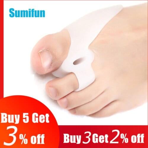 2Pcs Big Toe Straightener Thumb Valgus Protector Silicone Gel Foot Fingers Two Hole Toe Separator Bunion Adjuster Feet Massager