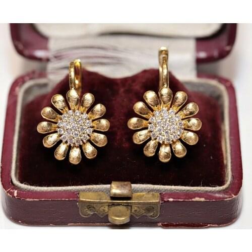 VINTAGE 18K GOLD NATURAL DIAMOND DECORATERD FLOWERS STULE PRETTY EARRING