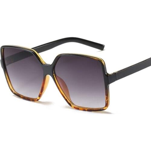 New Oversized Square Sunglasses Women Brand Designer Big Frame Sun Glasses For Women Vintage Black Fashion Mirror Oculos De Sol