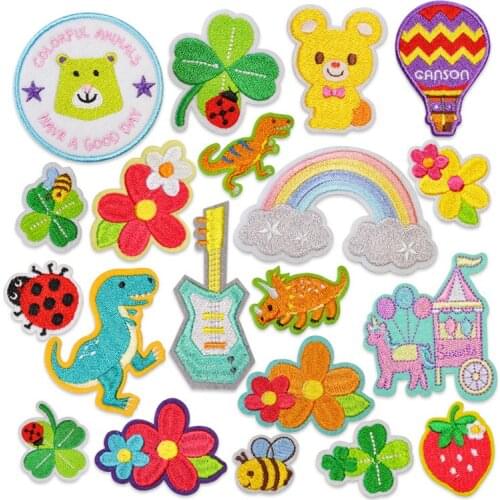 100pcs/lot Embroidery Patch Sticker Strawberry Flower Penguin Clover Dinosaur Bee Rainbow Clothing Decoration Diy Applique